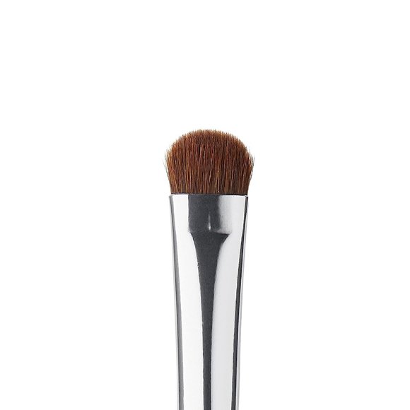 e.l.f. Eyeshadow Brush - Picture 2 of 4